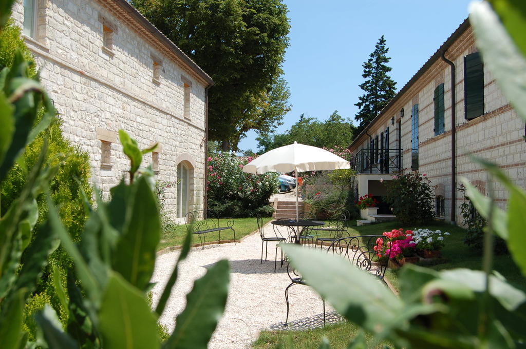 Valcastagno Relais & Residence Sirolo Extérieur photo